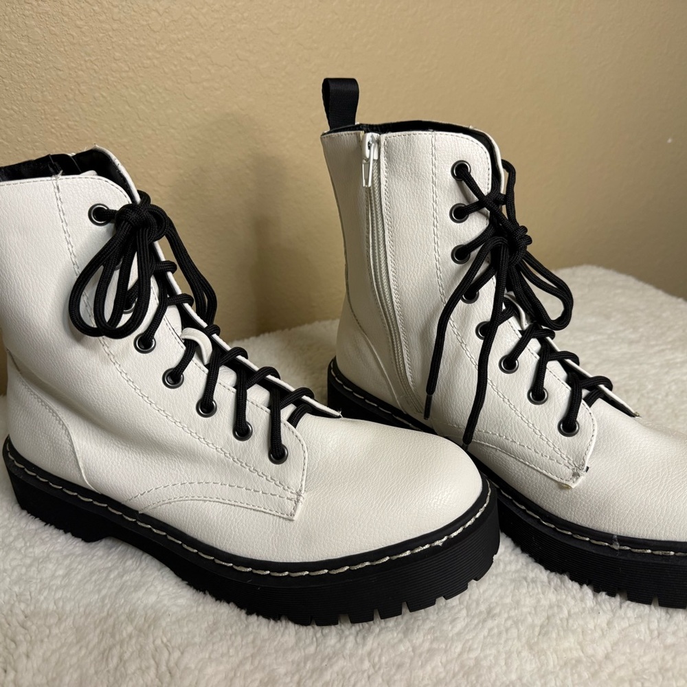 Sincerely Jules Black and White Combat Boots - Picture 2 of 6
